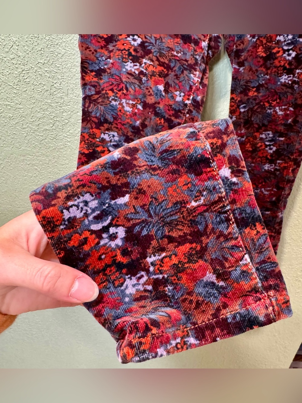 Pilcro & the Letterpress Red & Purple Floral Corduroy High Rise Skinny Jeans 27 - Picture 4 of 5